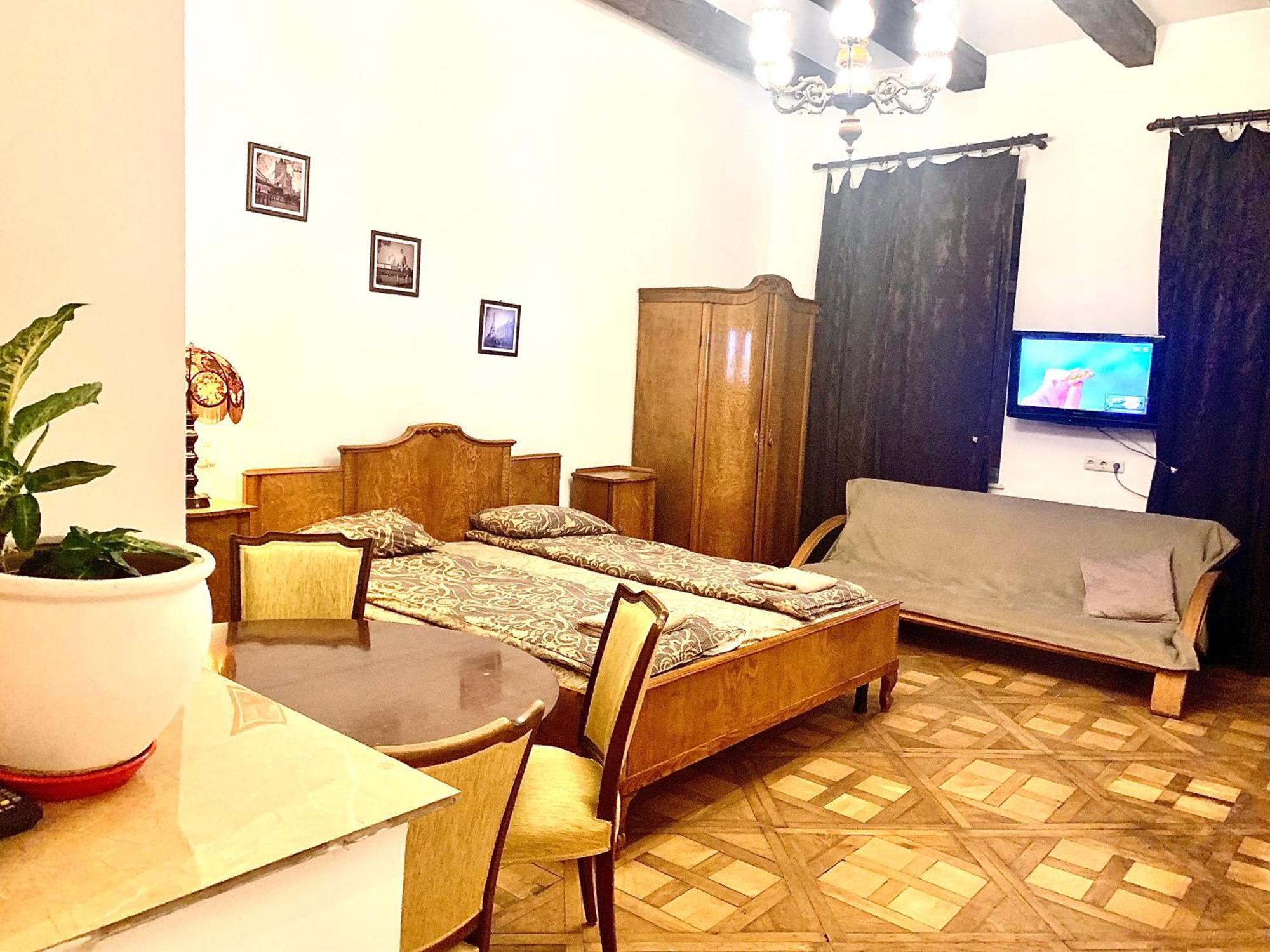 Apartments In The Customs Square Lviv Bagian luar foto